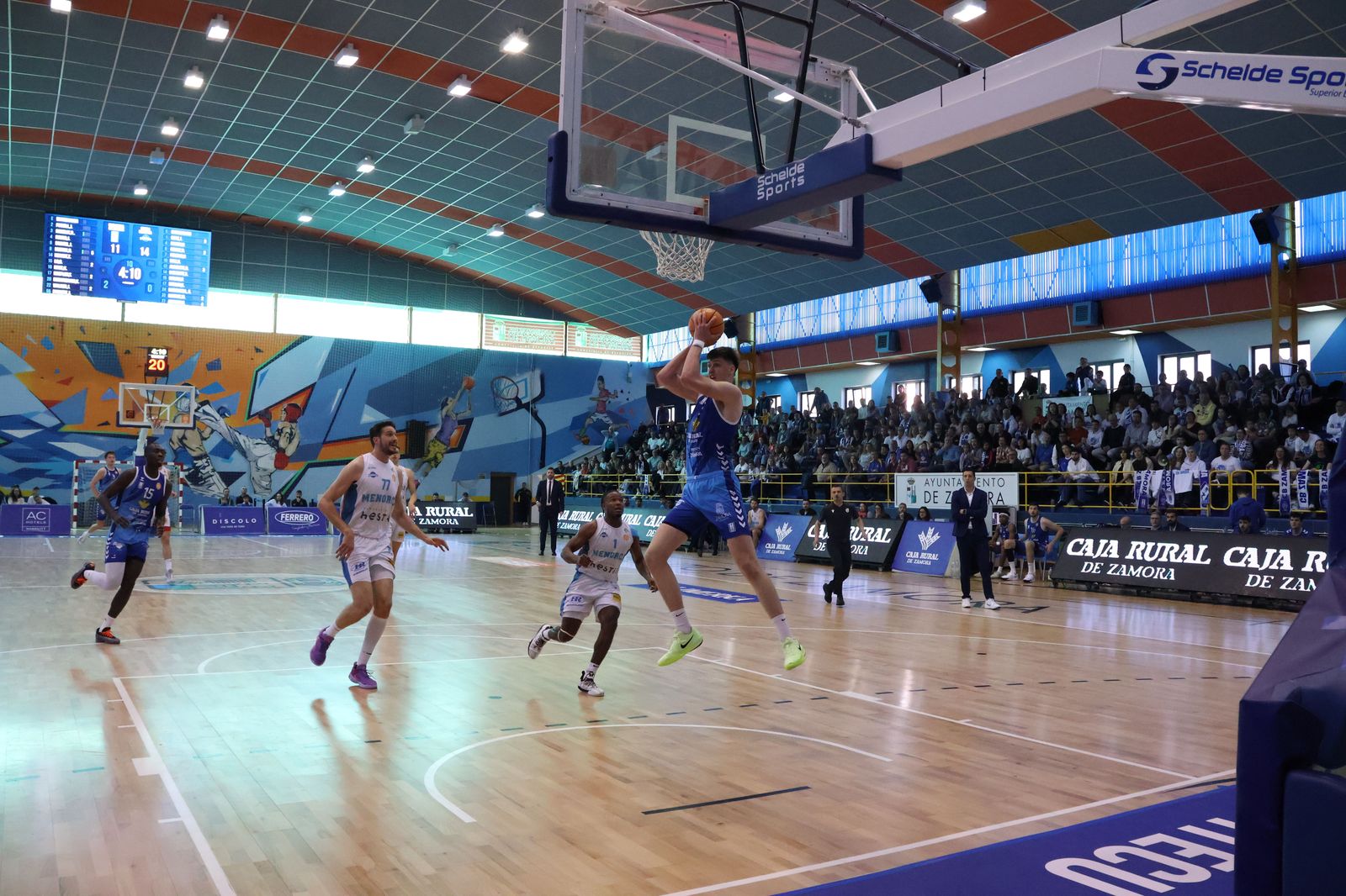 CB Zamora-Hestia Menorca