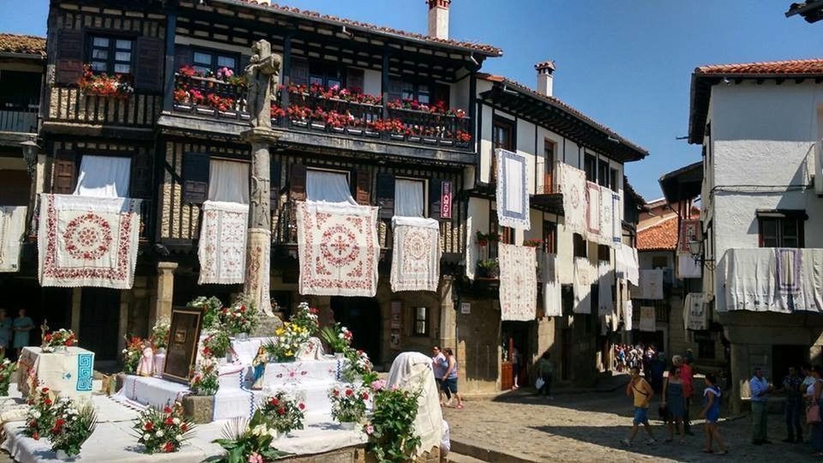 Un concejal socialista de La Alberca abandona el Pleno por la falta de equipo de Gobierno, también del PSOE