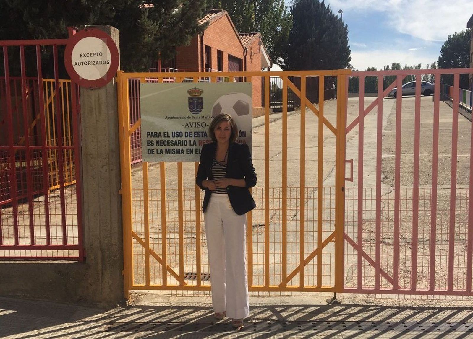 El Ayuntamiento de Santa Marta acondiciona los tres centros escolares y la escuela infantil