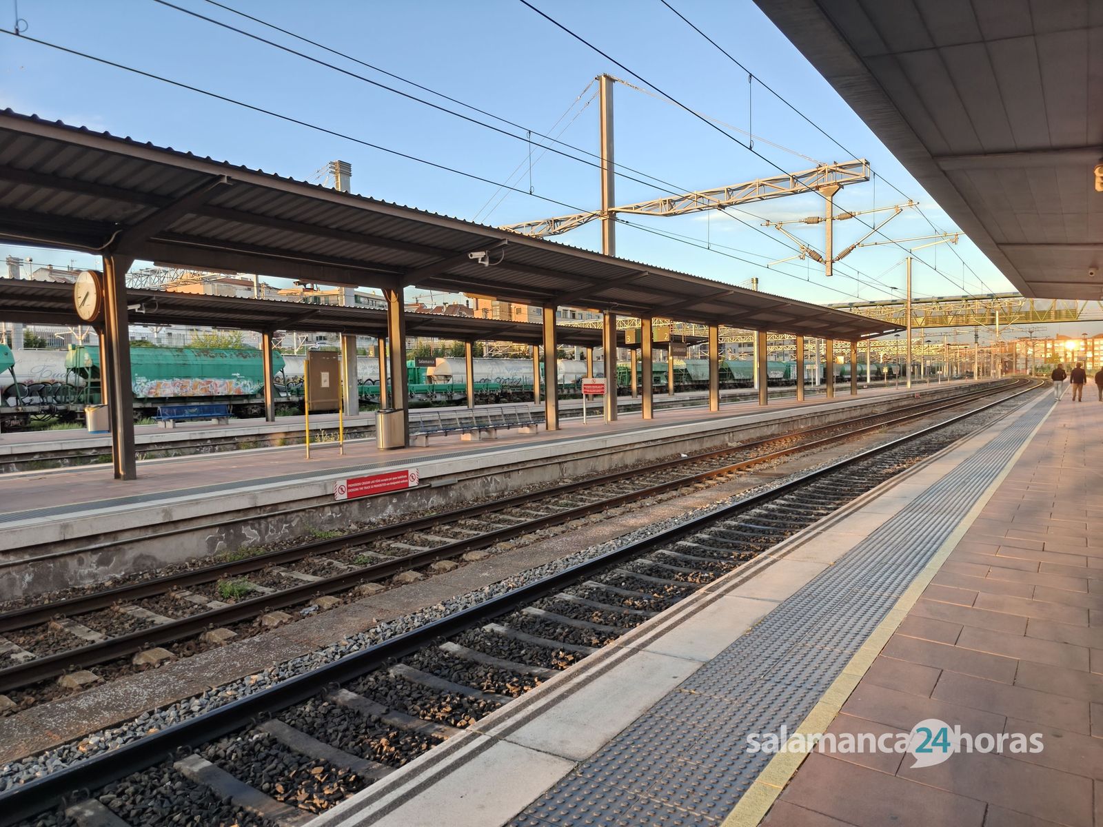 Una de las vías completamente vacías en Vialia. S24H.