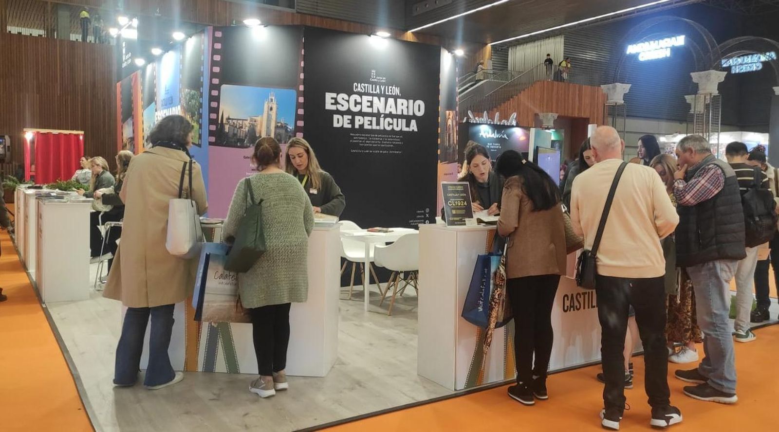 Castilla y León se promociona como 'Un escenario de película' en Bilbao
