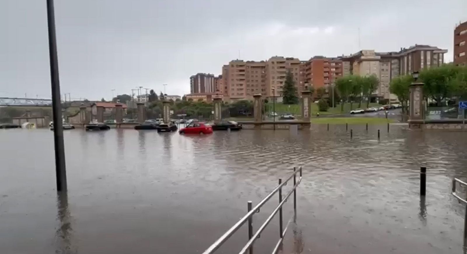 Estación de tren inundada