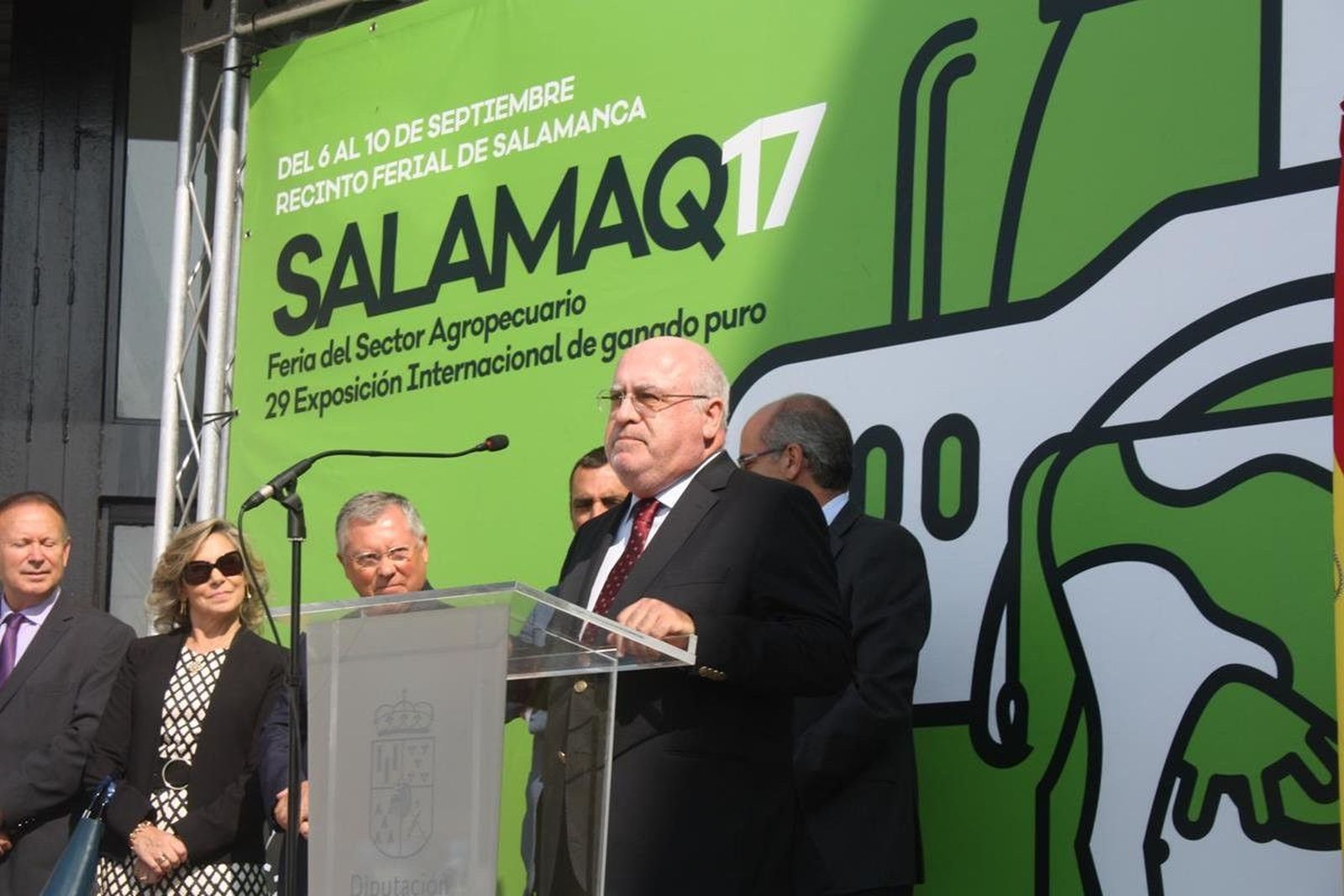 El ministro portugués de Agricultura refuerza en Salamaq los lazos con España en materia agraria