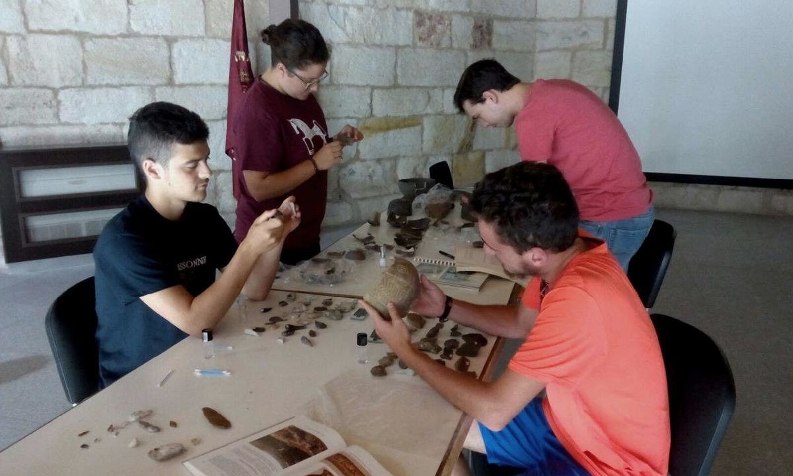 Campo de trabajo de Historia y Arqueología en San Jerónimo 