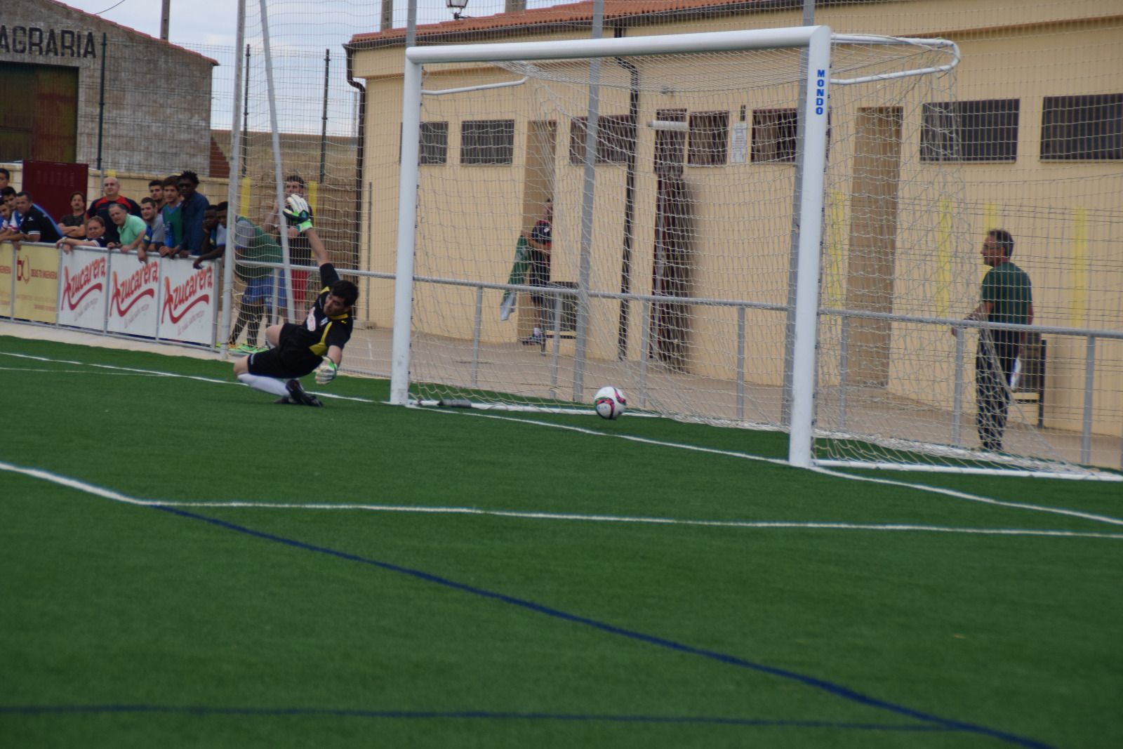Campo de fútbol V Centenario de Toro. Archivo.