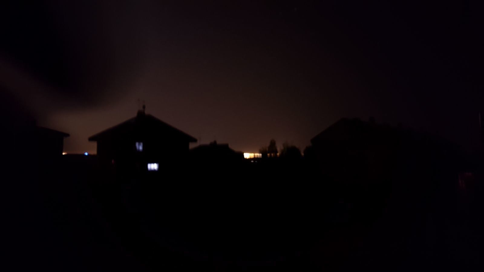Un apagón deja completamente a oscuras a Villares de la Reina durante dos horas