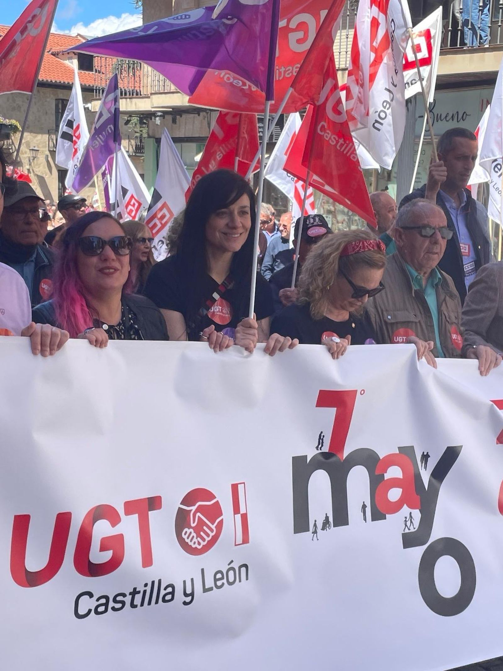 whatsapp-image-2025-05-01-at-16-28-23-4