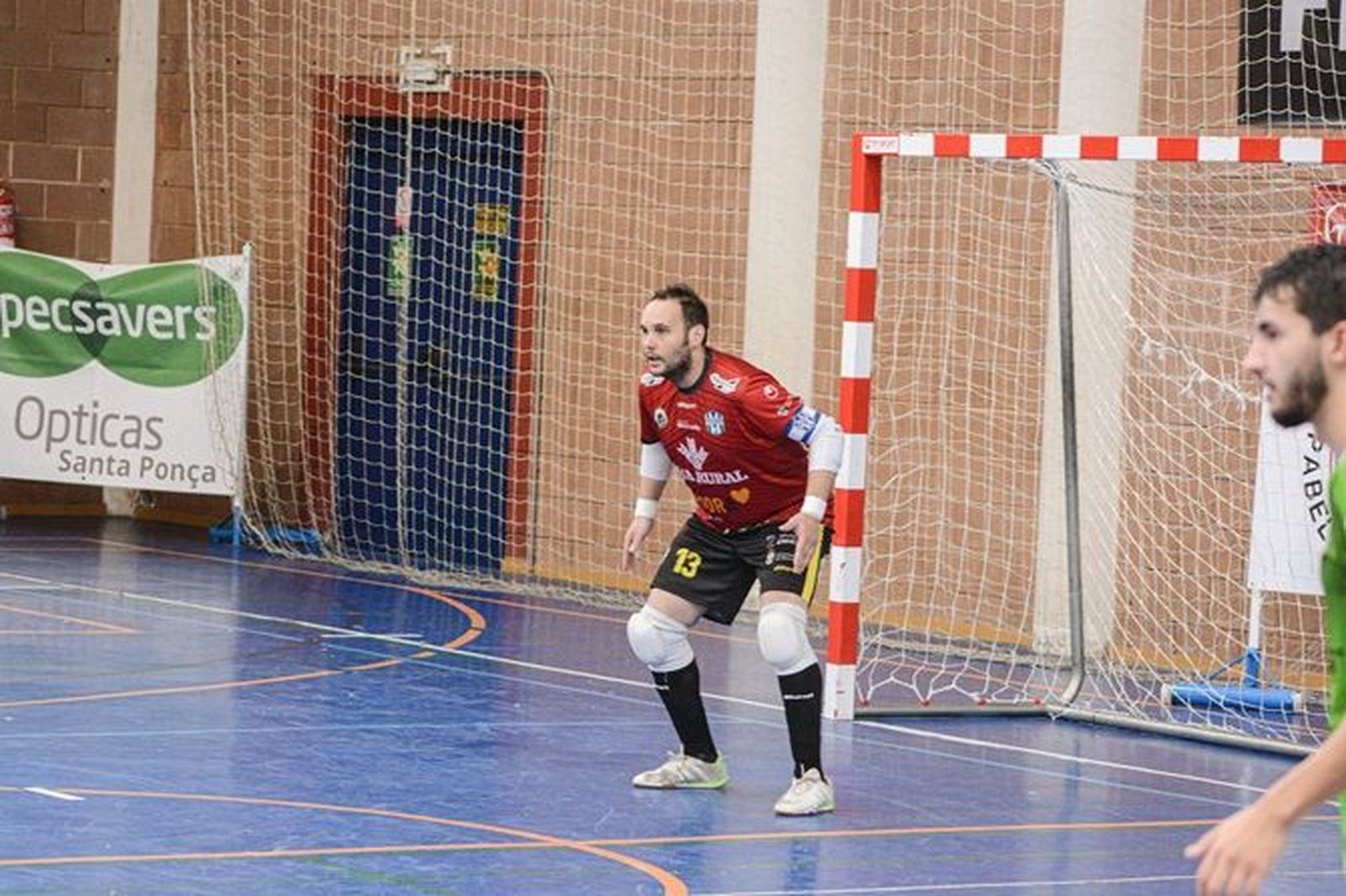 Tomy defendiendo la portería del Caja Rural Atlético Benavente.Imagen de archivo.