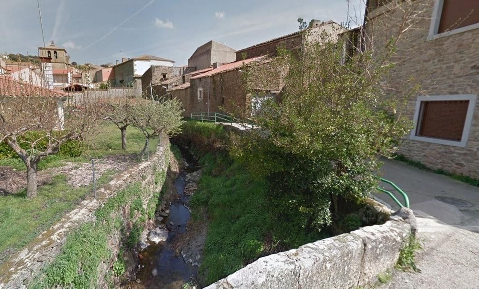 El Ayuntamiento pide desviar el cauce del arroyo a lo largo de 300 metros para evitar problemas con el tráfico